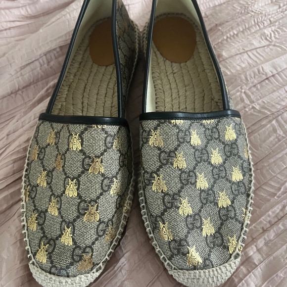 Authentic Gucci espadrille shoes size 41 monogram black gold bees - Picture 1 of 5